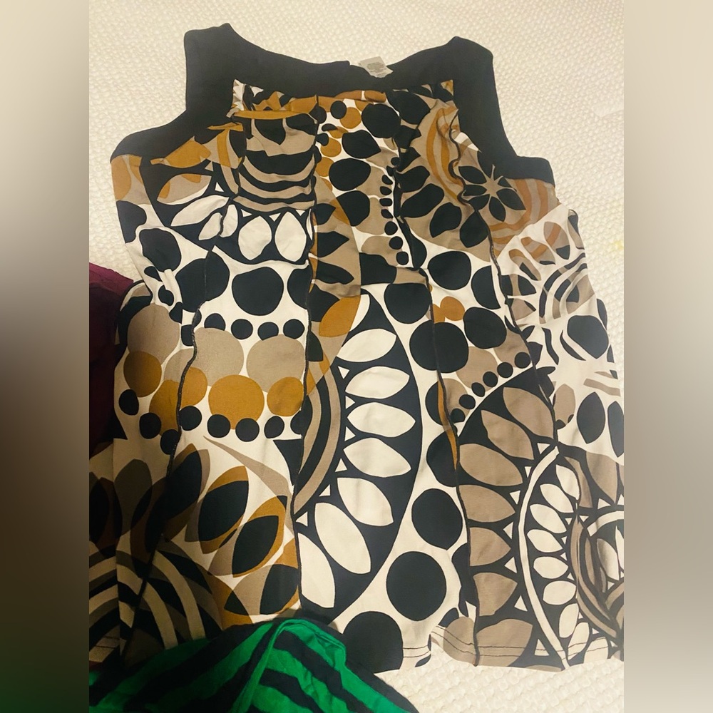 ***Bundle of 14 tops***
**Closet Clean out*Send us an Offer* - Picture 5 of 5